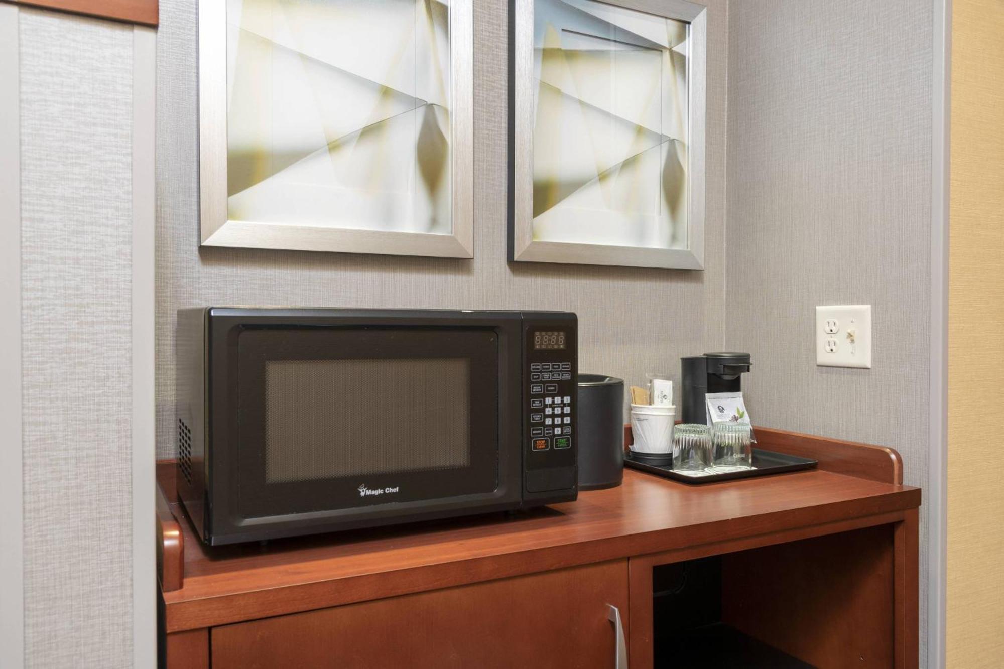 Courtyard Milwaukee Airport Hotel Ngoại thất bức ảnh